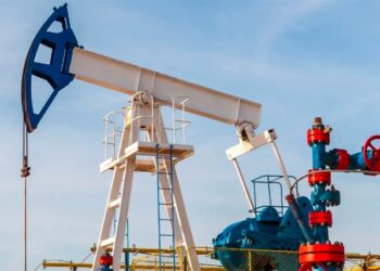 النفط يستقر قرب 80 دولارا بدعم من إجراءات تحفيز صينية