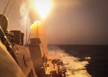 تحضيرات أميركية بريطانية لشن ضربة محتملة في اليمن