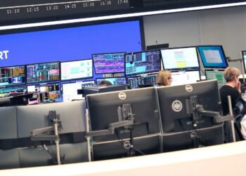 الأسهم الأوروبية تغلق مرتفعة مع صعود مؤشرات وول ستريت