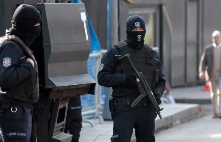 تركيا توقف 56 مشتبها به مطلوبين من 18 دولة بعضها عربية 1 تركيا توقف 56 مشتبها به مطلوبين من 18 دولة بعضها عربية