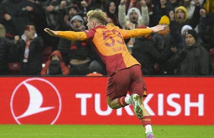 غالاطة سراي يواصل مطاردة فنربهتشة على صدارة الدوري التركي 1 غالاطة سراي يواصل مطاردة فنربهتشة على صدارة الدوري التركي