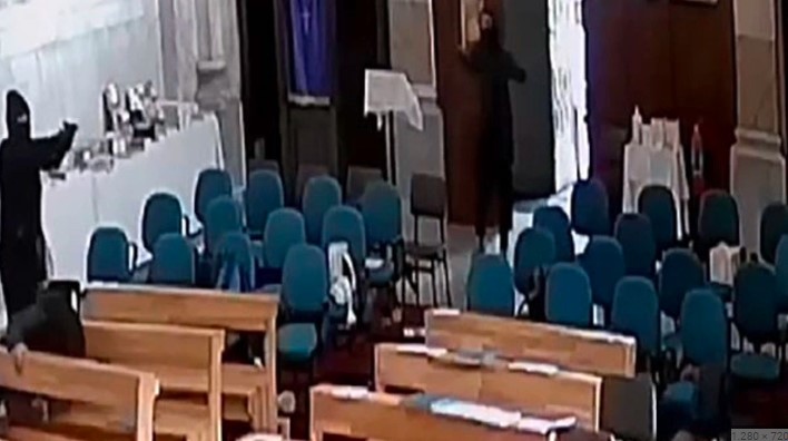 أنقرة تعلن القبض على منفذي الهجوم على كنيسة في إسطنبول 1 أنقرة تعلن القبض على منفذي الهجوم على كنيسة في إسطنبول