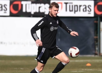 Beşiktaş’ta yeni transfer Joe Worrall, ilk antrenmanına çıktı