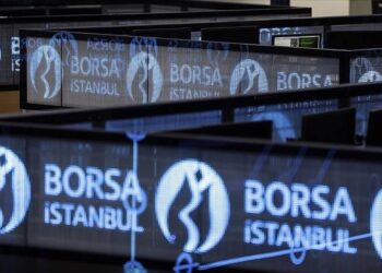 Borsa açılışta rekor kırdı