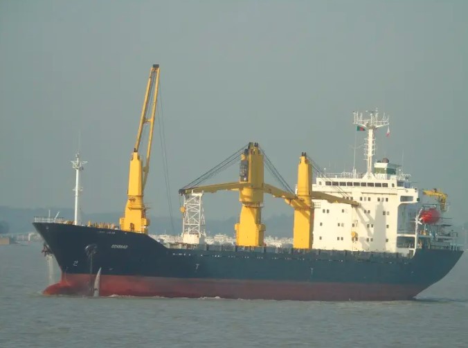 ما قصة السفينتين اللتين حذرت إيران أميركا من قصفهما؟ 1 ما قصة السفينتين اللتين حذرت إيران أميركا من قصفهما؟