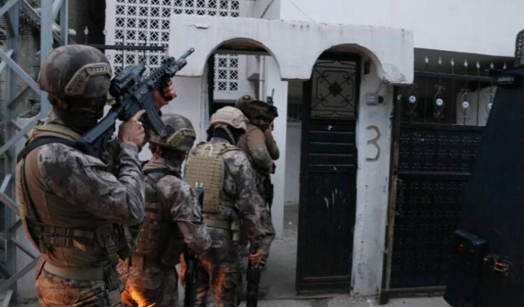 تركيا.. اعتقال 147 شخصا مشتبها بانتمائهم لتنظيم
