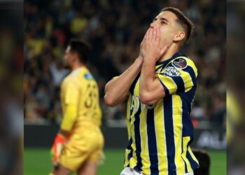 Fenerbahçe’de ayrılık: Emre Mor Karagümrük’te