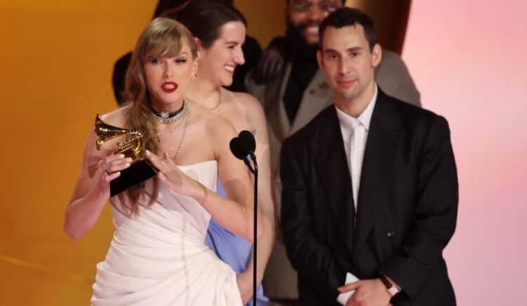 Grammy’de yılın albümü ödülü Taylor Swift’in