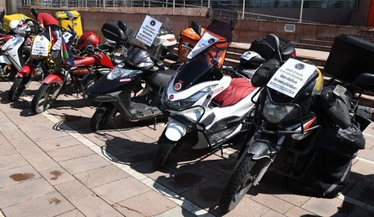 B sınıfı ehliyetle 125 cc motosiklet kullanılabilecek 1 B sınıfı ehliyetle 125 cc motosiklet kullanılabilecek