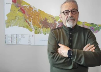 Prof. Dr. Naci Görür açıkladı: İstanbul ve Elazığ için belediye başkanlığı teklif edildi