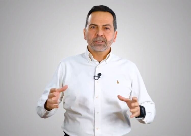 Nasuh Mahruki, bağımsız belediye başkan adayı oldu