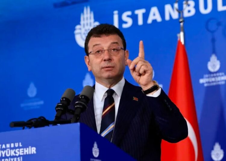 إسطنبول تحول الانتخابات المحلية في تركيا إلى معركة ساخنة 1 إسطنبول تحول الانتخابات المحلية في تركيا إلى معركة ساخنة