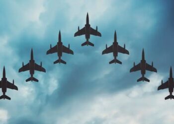 مسؤول في البنتاغون: واشنطن بدأت ضربات في العراق وسوريا