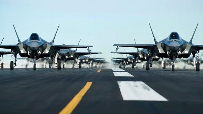 سي.بي.إس: أميركا توافق على شن هجمات على أهداف إيرانية 1 سي.بي.إس: أميركا توافق على شن هجمات على أهداف إيرانية