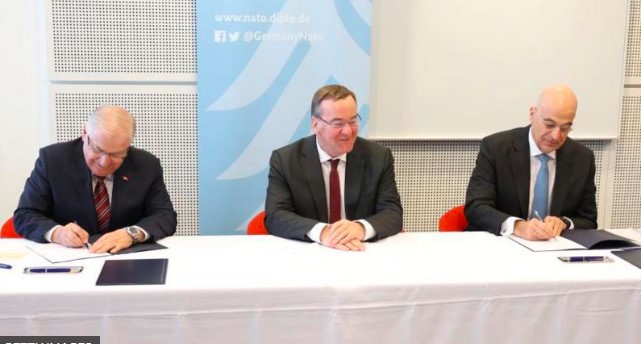 تركيا واليونان تنضمان إلى مبادرة ألمانية للدفاع الأوروبي المتكامل 1 تركيا واليونان تنضمان إلى مبادرة ألمانية للدفاع الأوروبي المتكامل