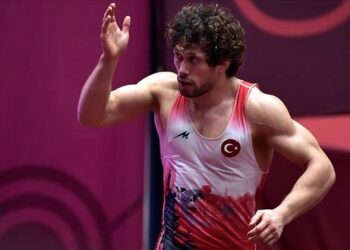 مصارعة.. التركي “سلجوق جان” يحرز ذهبية في بطولة أوروبا