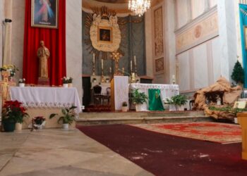 تركيا تعتقل 25 مشتبهاً بهم في إطلاق نار على رجل في كنيسة