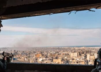 قبيل هجوم وشيك على رفح.. حماس تحذّر من “مجزرة” ومصر تتأهب