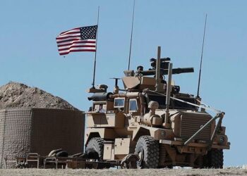 فصائل عراقية تقصف أكبر القواعد الأميركية بسوريا.. والمرصد يتحدث عن 6 قتلى من “قسد”