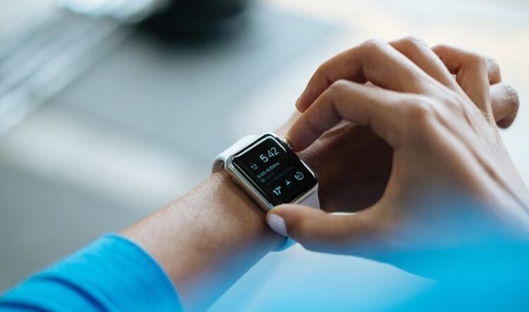 تحذير من استخدام الساعات والخواتم الذكية لقياس السكر.. “قد تشكل خطراً”