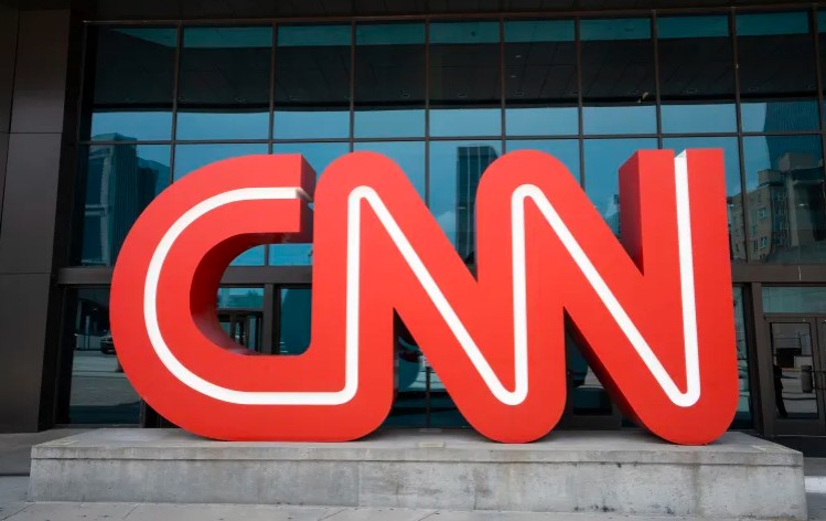 الغارديان: "سي إن إن" تواجه ضغوطا من موظفيها بسبب انحيازها لإسرائيل 1 الغارديان: “سي إن إن” تواجه ضغوطا من موظفيها بسبب انحيازها لإسرائيل