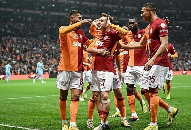 قدم.. غالاطة سراي يستعيد صدارة الدوري التركي 1 قدم.. غالاطة سراي يستعيد صدارة الدوري التركي