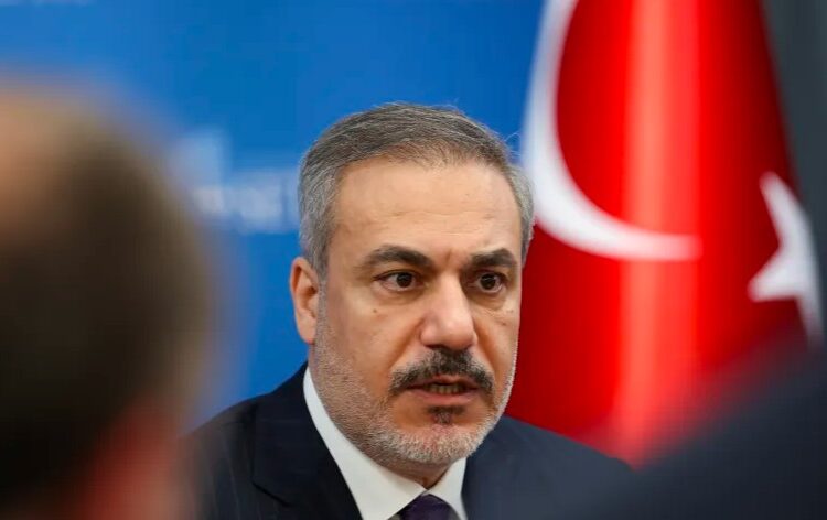 فيدان: إسرائيل تحتجز سكان قطاع غزة رهائن 1 فيدان: إسرائيل تحتجز سكان قطاع غزة رهائن