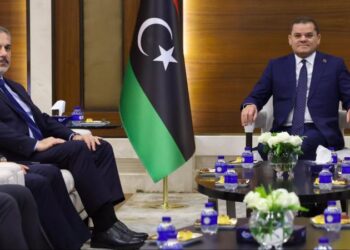 وزير الخارجية التركي يصل إلى ليبيا في زيارة رسمية