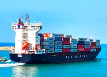بيانات ملاحية: سفينة شحن مصرية تنقل بضائع لإسرائيل خلال حرب غزة