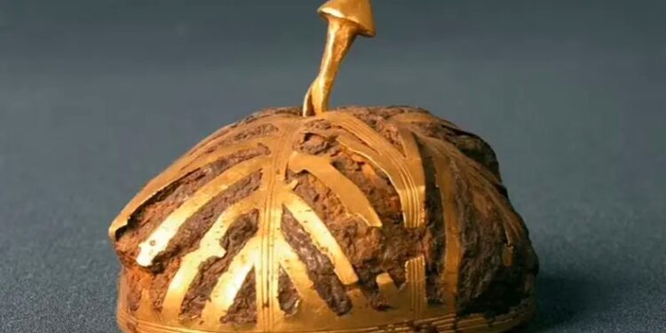 كنز عمره 3 آلاف عام يحيّر العلماء.. معدنه من خارج الأرض