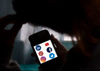 أكثر من 5 مليارات يستخدمون وسائل التواصل الاجتماعي