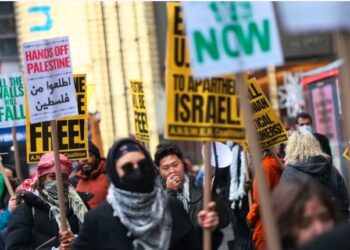 تظاهرات في 14 مدينة هولندية للمطالبة بوقف العدوان على غزة