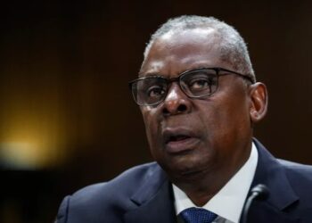 وزير الدفاع الأميركي ينقل مهامه إلى نائبته إثر دخوله المستشفى