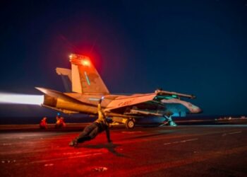 غارات “أميركية بريطانية” مكثفة على محافظة الحديدة