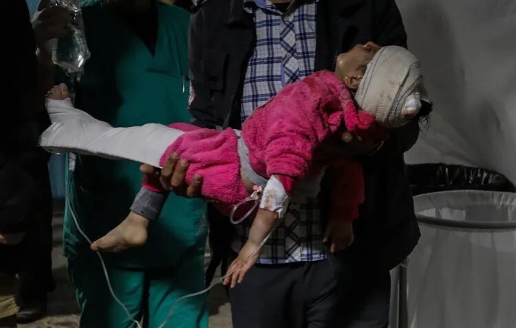 مرصد حقوقي: جيش الاحتلال يعدم 13 طفلا في مستشفى الشفاء 1 مرصد حقوقي: جيش الاحتلال يعدم 13 طفلا في مستشفى الشفاء