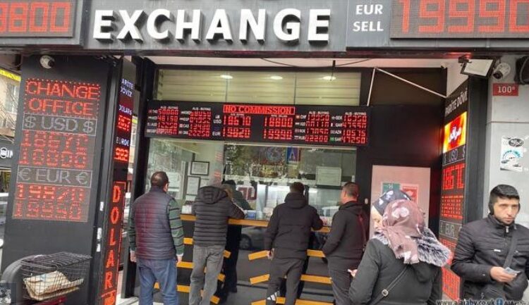 تركيا تشدد قبضتها على الأسواق لدعم الليرة قبل الانتخابات 1 تركيا تشدد قبضتها على الأسواق لدعم الليرة قبل الانتخابات