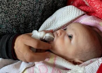 الجوع يلتهم 15 طفلا بغزة واليونيسيف تحذر من المستقبل