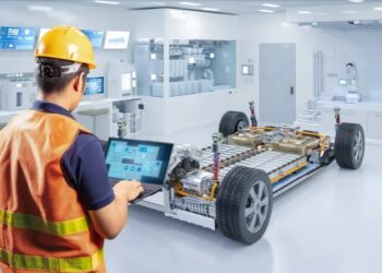 الصين تهيمن على صناعة بطاريات السيارات الكهربائية.. لماذا؟