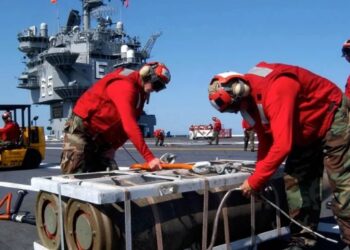 واشنطن توافق على تزويد إسرائيل بمزيد من القنابل والمقاتلات