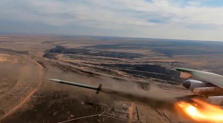 هجوم روسي واسع على أوكرانيا.. وطيران بولندا يستنفر