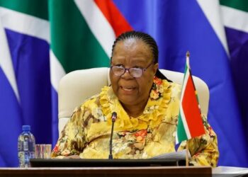 جنوب إفريقيا تحذر: هذا مصير من خدم مع الجيش الإسرائيلي