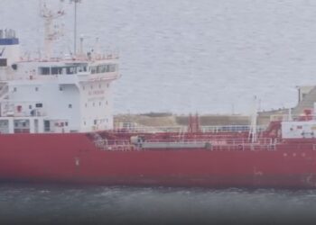 أول سفينة تحمل مساعدات لغزة تنطلق من قبرص