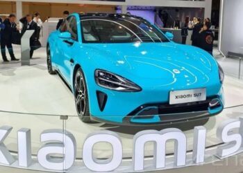 بعد نصف ساعة من طرحها.. “شاومي” تبيع 50 ألفا من سيارتها الكهربائية