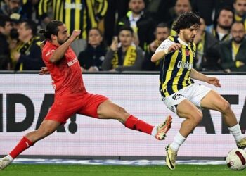 قدم.. فنربهتشة يتخطى بنديك سبور بصعوبة في الدوري التركي