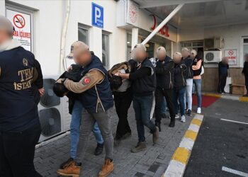 باعوا معلومات لإسرائيل.. الأمن التركي يعتقل 7 أشخاص في إسطنبول