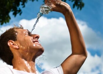 خبراء الأرصاد يحذّرون من حر شديد في مصر وتركيا وسيول وفيضانات في سوريا