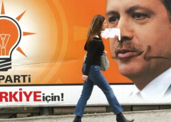 هزيمة “العدالة والتنمية” في تركيا والجدل الفكري حول القيادة الكاريزما