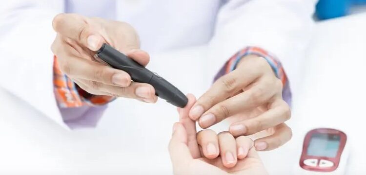 لقياس السكري دون ألم الوخز.. جوالك هو الحل 1 لقياس السكري دون ألم الوخز.. جوالك هو الحل