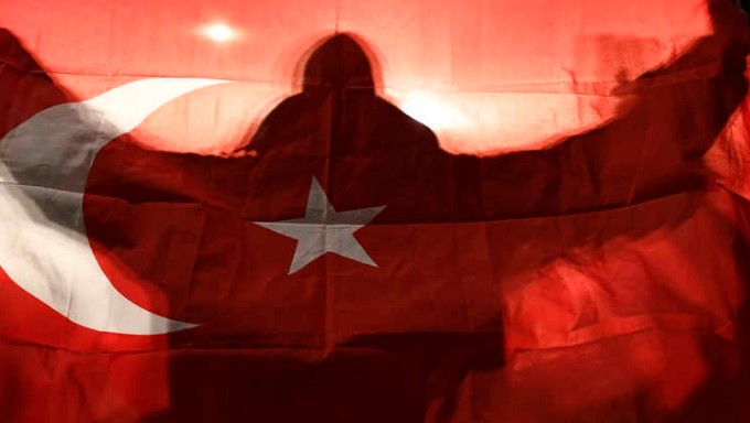 توتر بشرق تركيا بعد قرار بشأن رئيس بلدية كردي 1 توتر بشرق تركيا بعد قرار بشأن رئيس بلدية كردي
