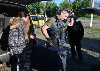 بعد الهجوم الروسي عليها.. إخلاء أكثر من 4000 شخص من منطقة خاركيف الأوكرانية